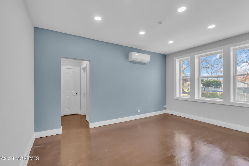 922 4th Avenue - Photo 18