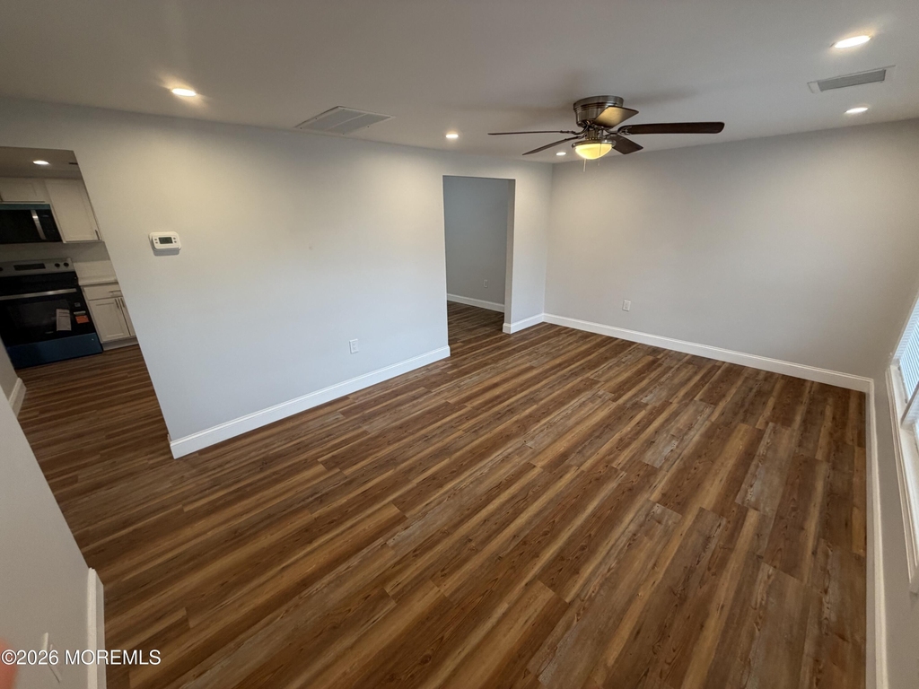 135 Nautilus Drive - Photo 2