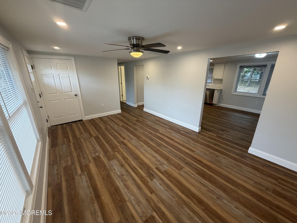 135 Nautilus Drive - Photo 3