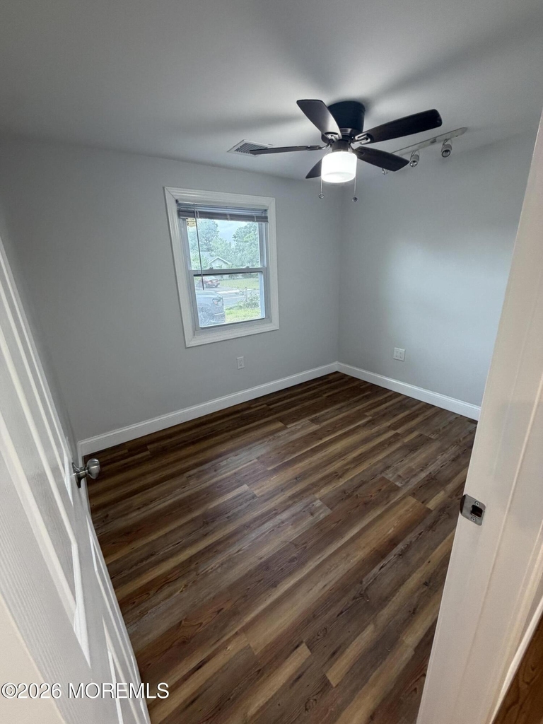 135 Nautilus Drive - Photo 7