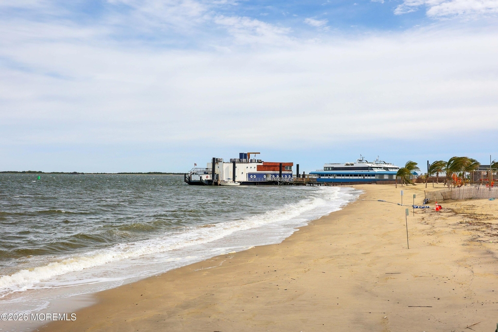 330 Shore Drive - Photo 25