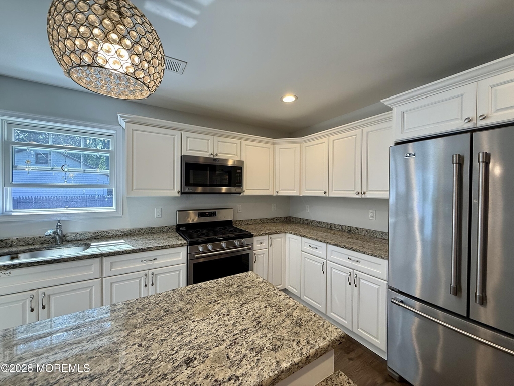 504 4th Avenue - Photo 15