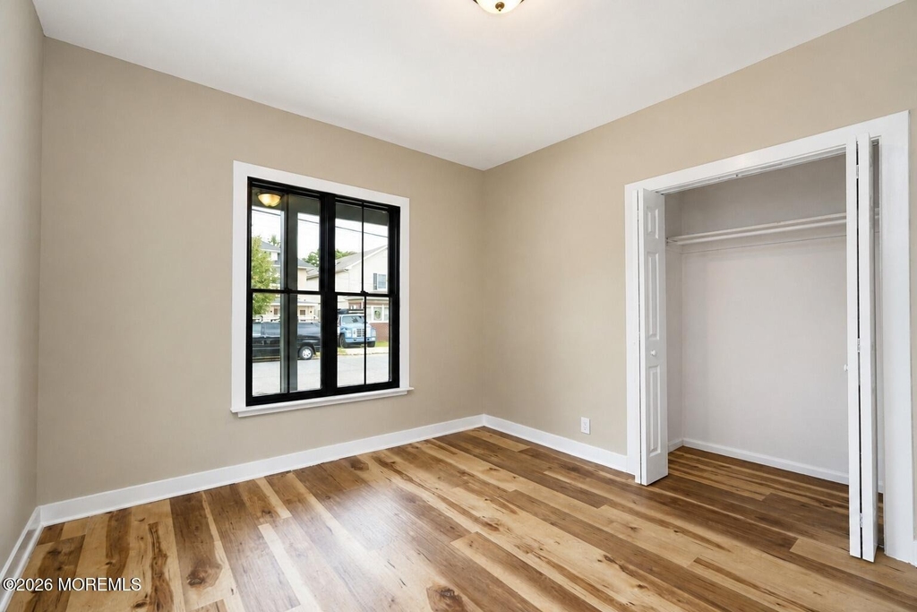 108 Catherine Street - Photo 9