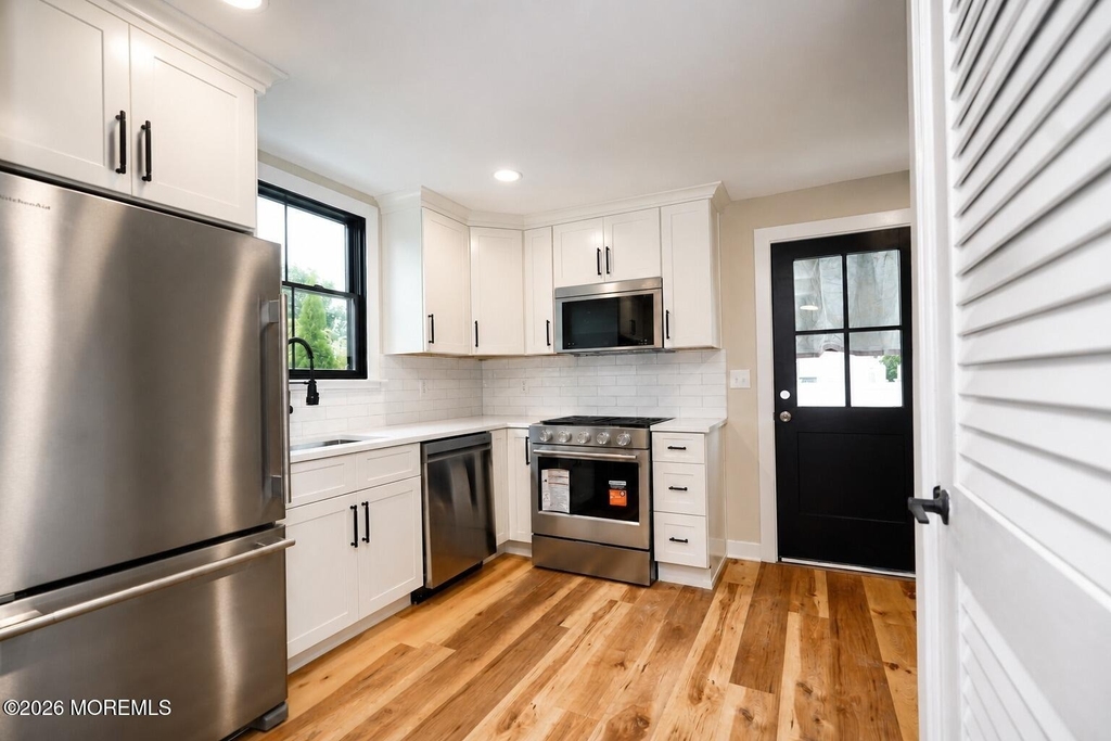 108 Catherine Street - Photo 4