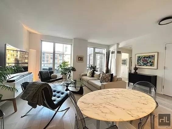 West 43rd Street - Photo 1