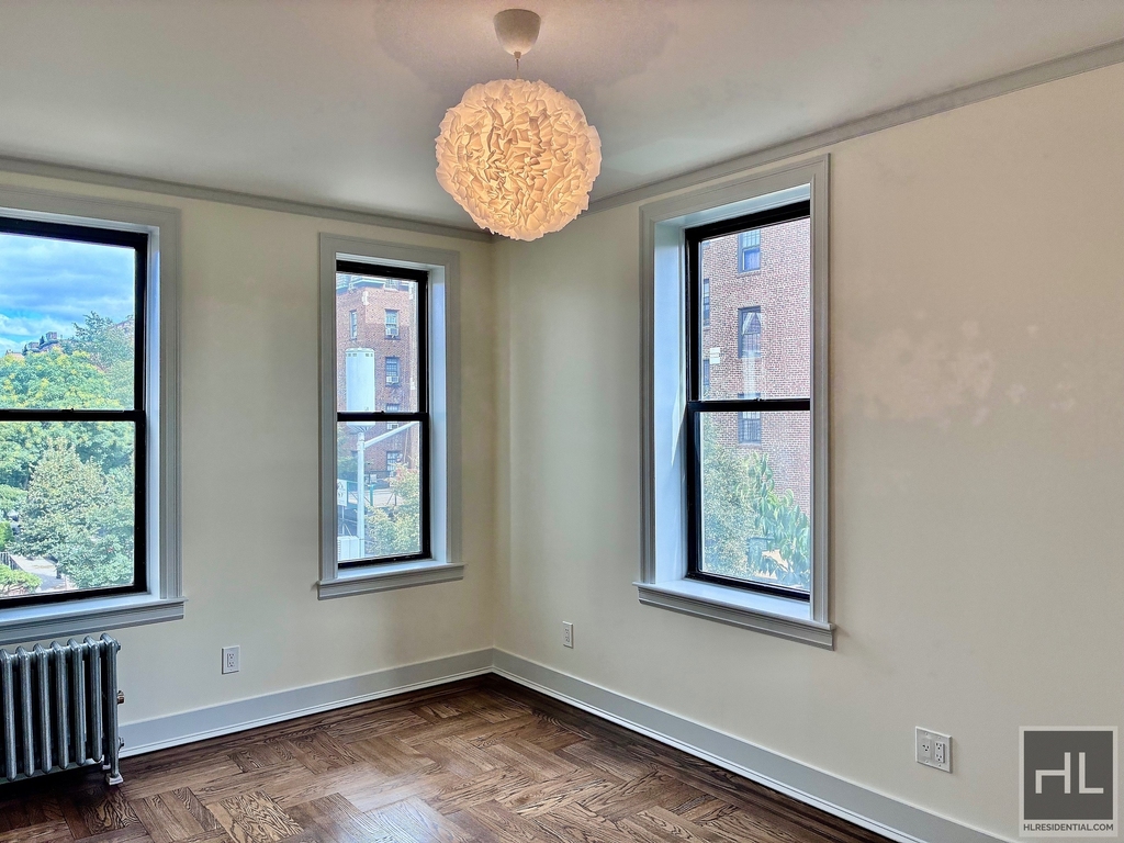 79 Street - Photo 14