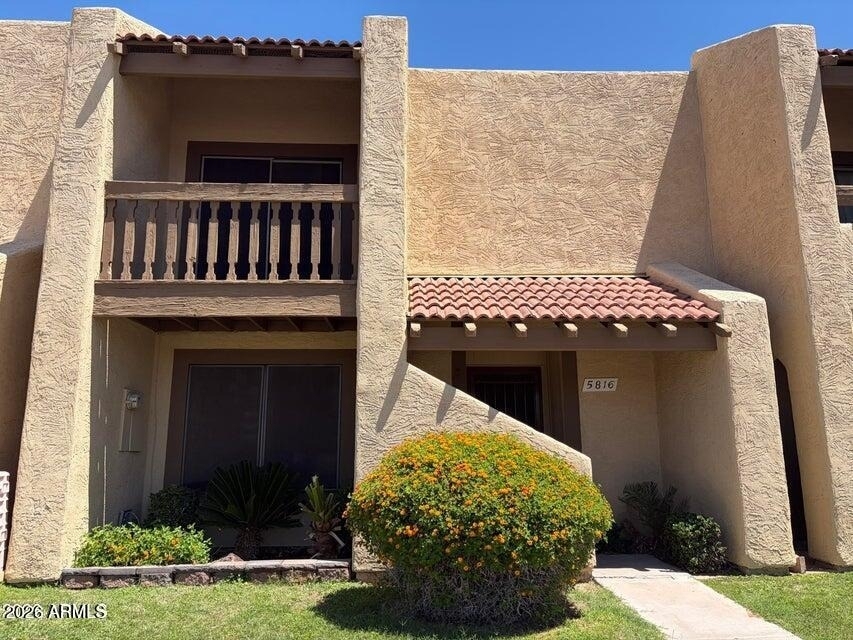 5816 W Crocus Drive - Photo 0