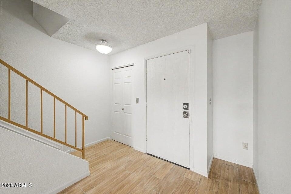 5816 W Crocus Drive - Photo 5