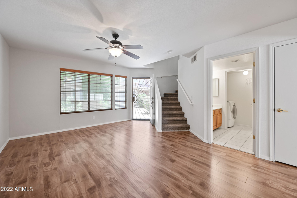 2875 W Highland Street - Photo 4