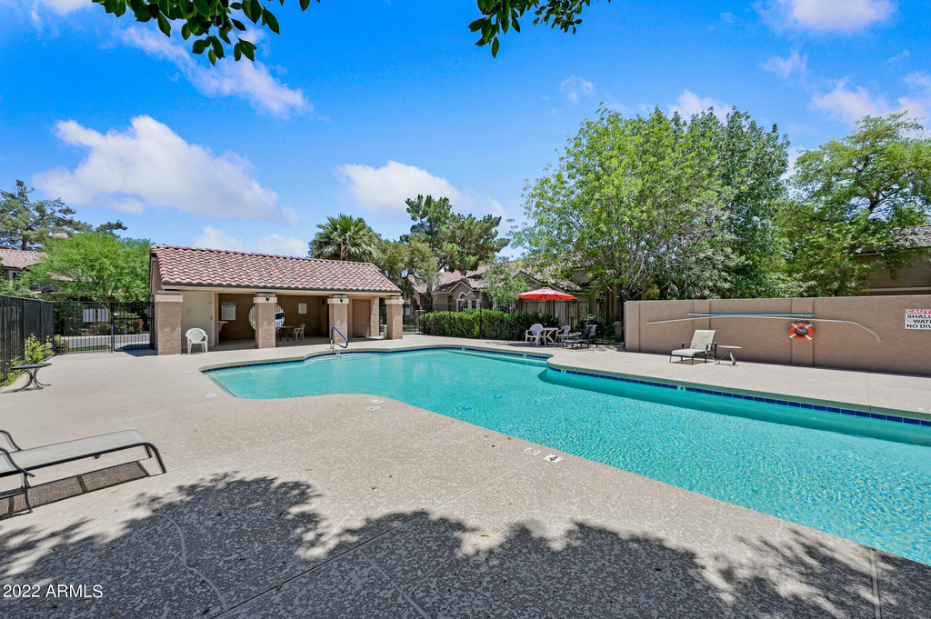 2875 W Highland Street - Photo 28