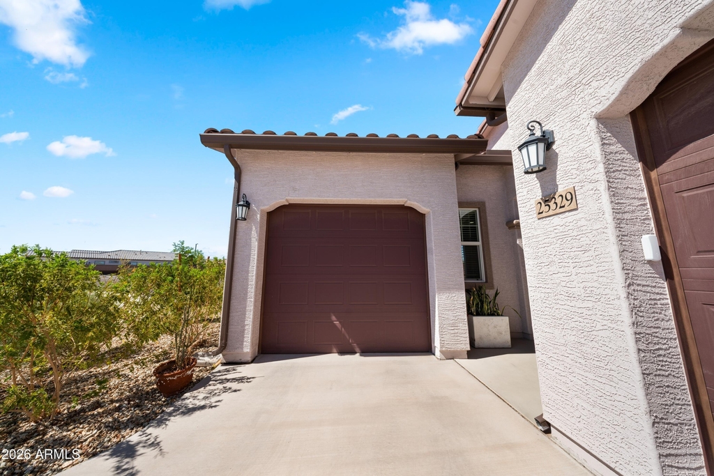 25329 N 167th Drive - Photo 11
