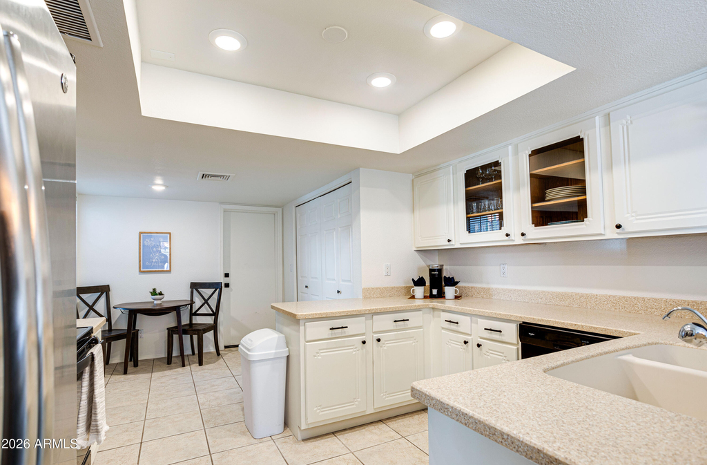 11011 N 92nd Street - Photo 9