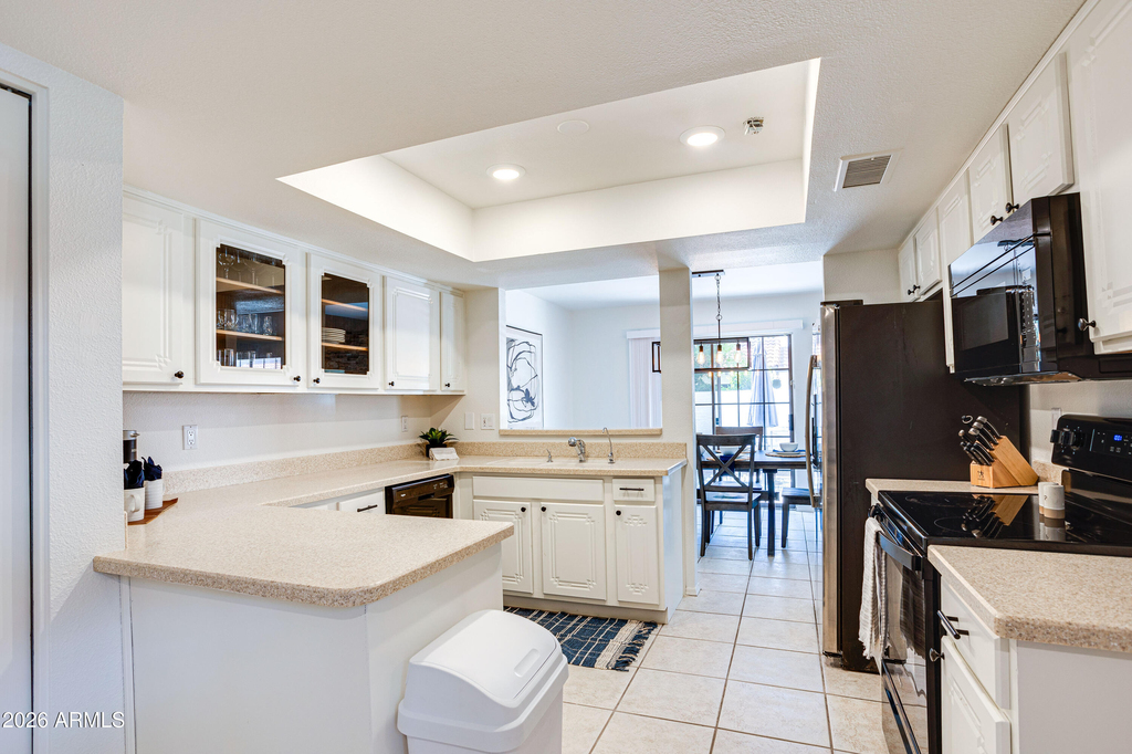 11011 N 92nd Street - Photo 10