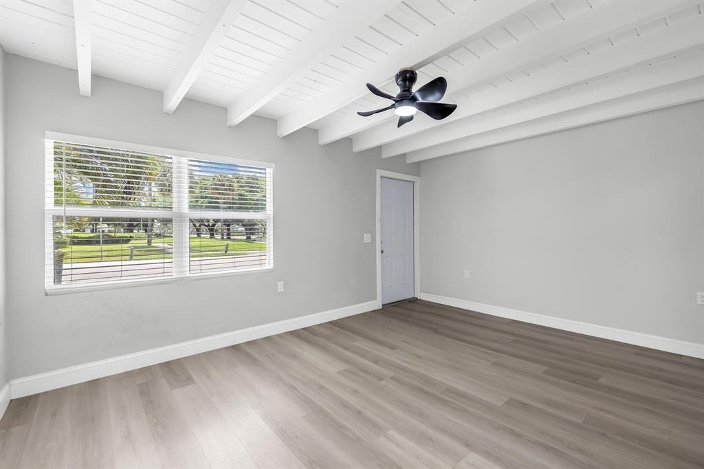 341 Sw 21st Street - Photo 2