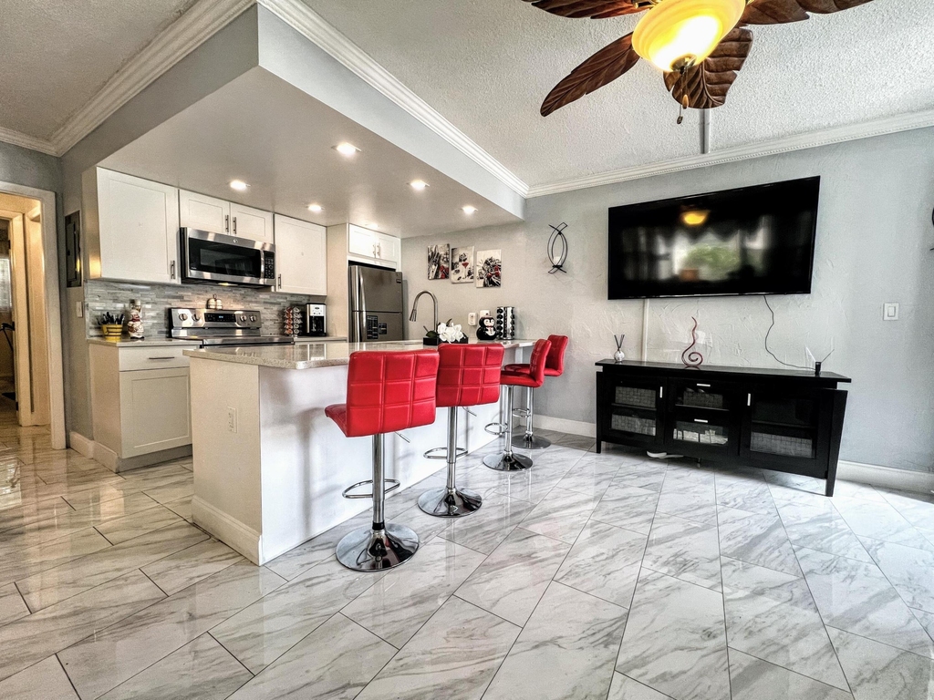 625 Antioch Avenue - Photo 1