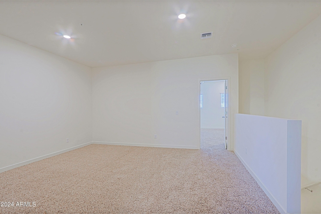 2231 W Laurie Lane - Photo 10