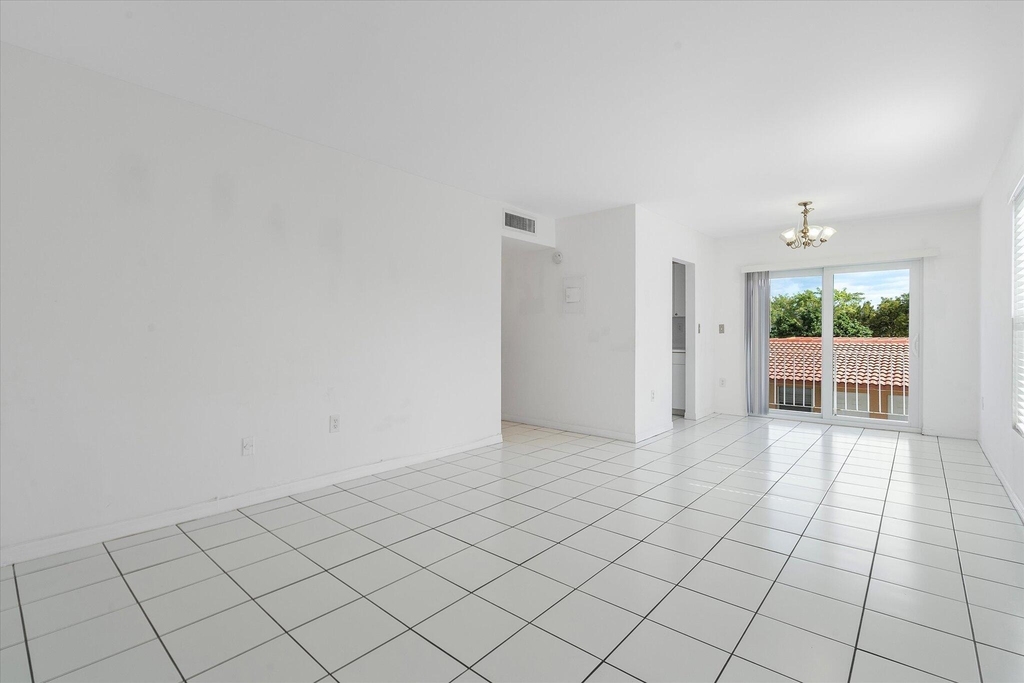 2138 Sw 6 Street - Photo 2