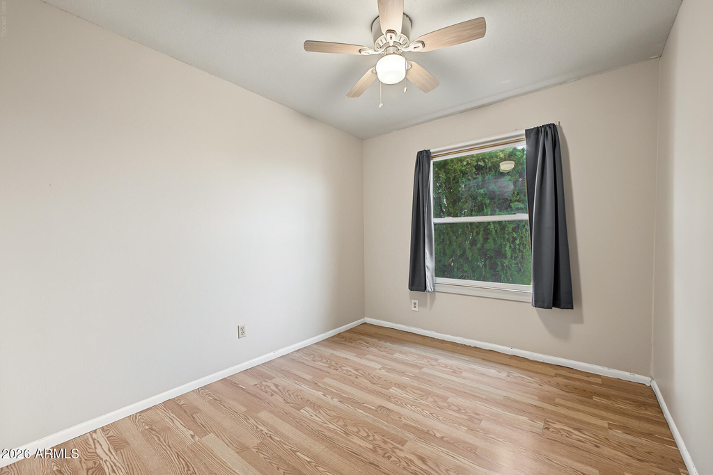 10014 N 87th Lane - Photo 16