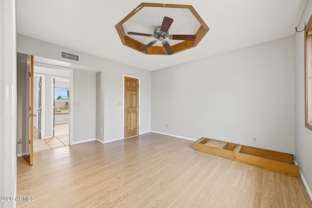 10014 N 87th Lane - Photo 13