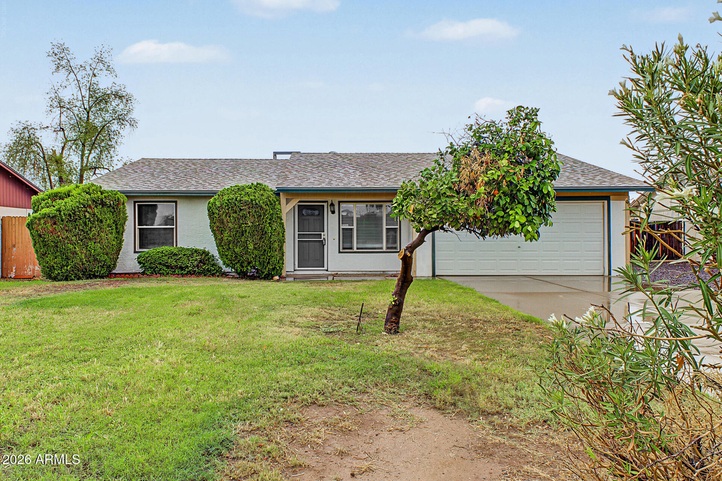 10014 N 87th Lane - Photo 0