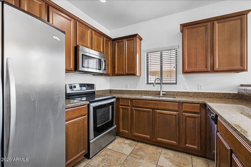 2402 E 5th Street - Photo 8