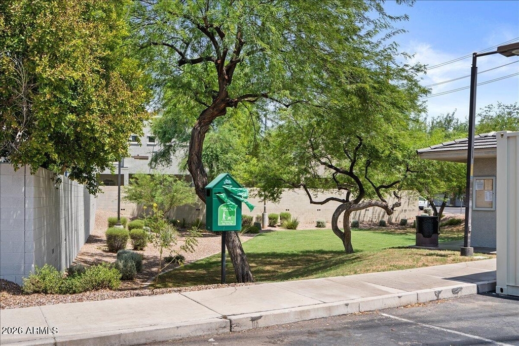 2402 E 5th Street - Photo 26