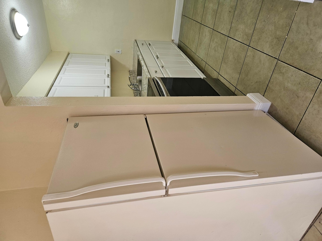 521 Nw 35th Court - Photo 1