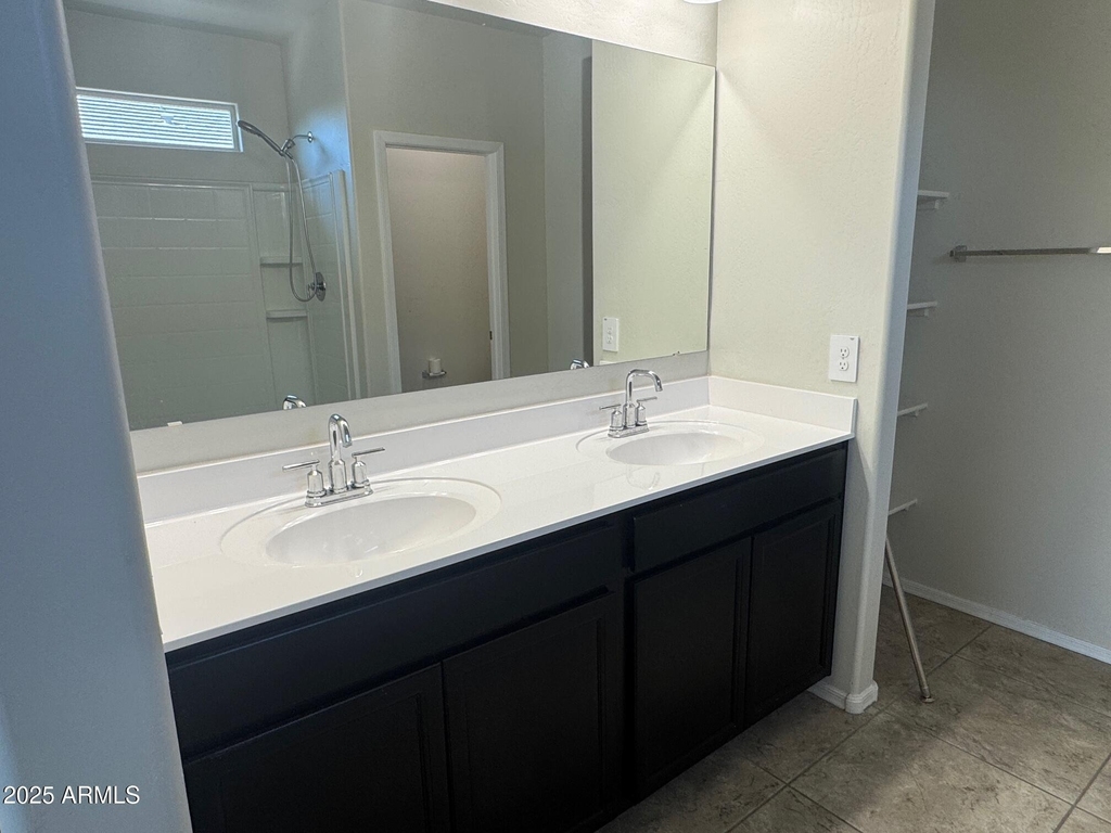 36091 W Seville Drive - Photo 9