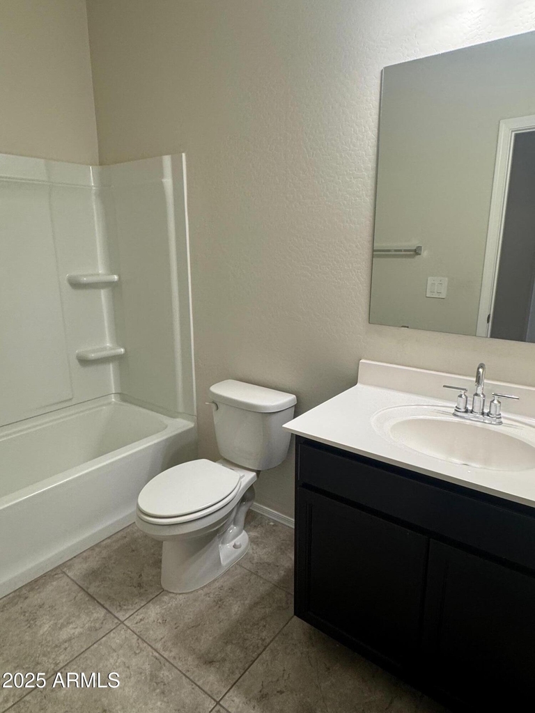 36091 W Seville Drive - Photo 5