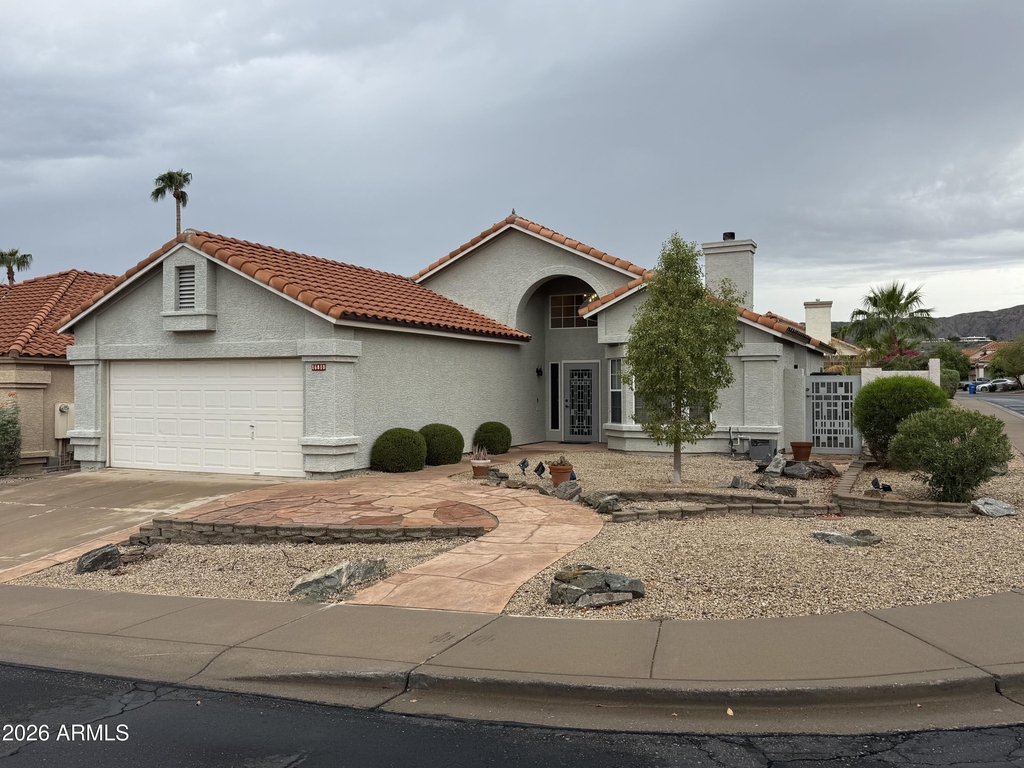 16810 S 13th Place - Photo 1