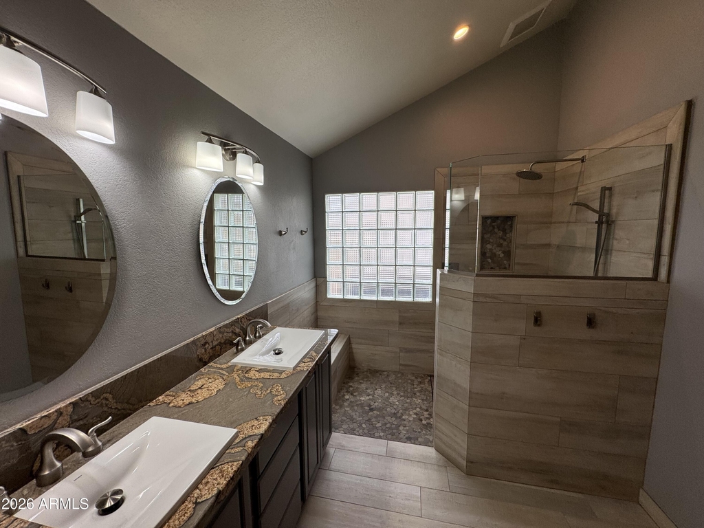 16810 S 13th Place - Photo 9