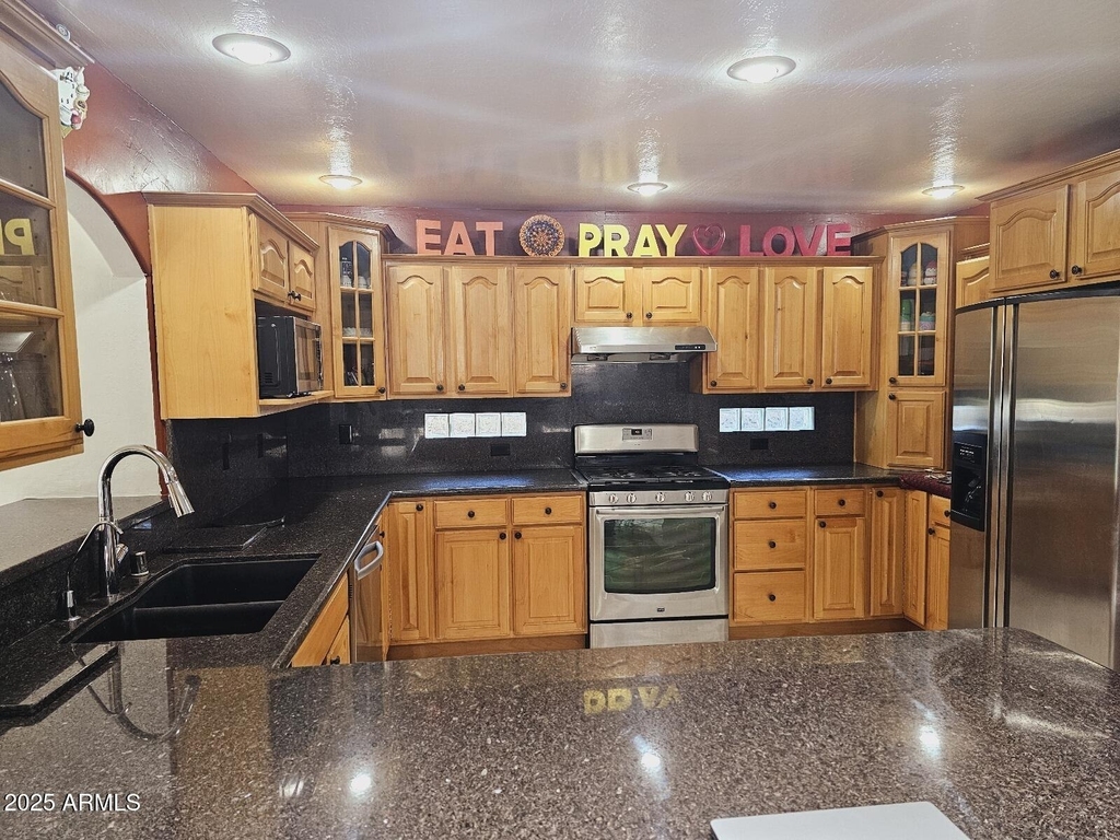 17022 N 45th Street - Photo 0