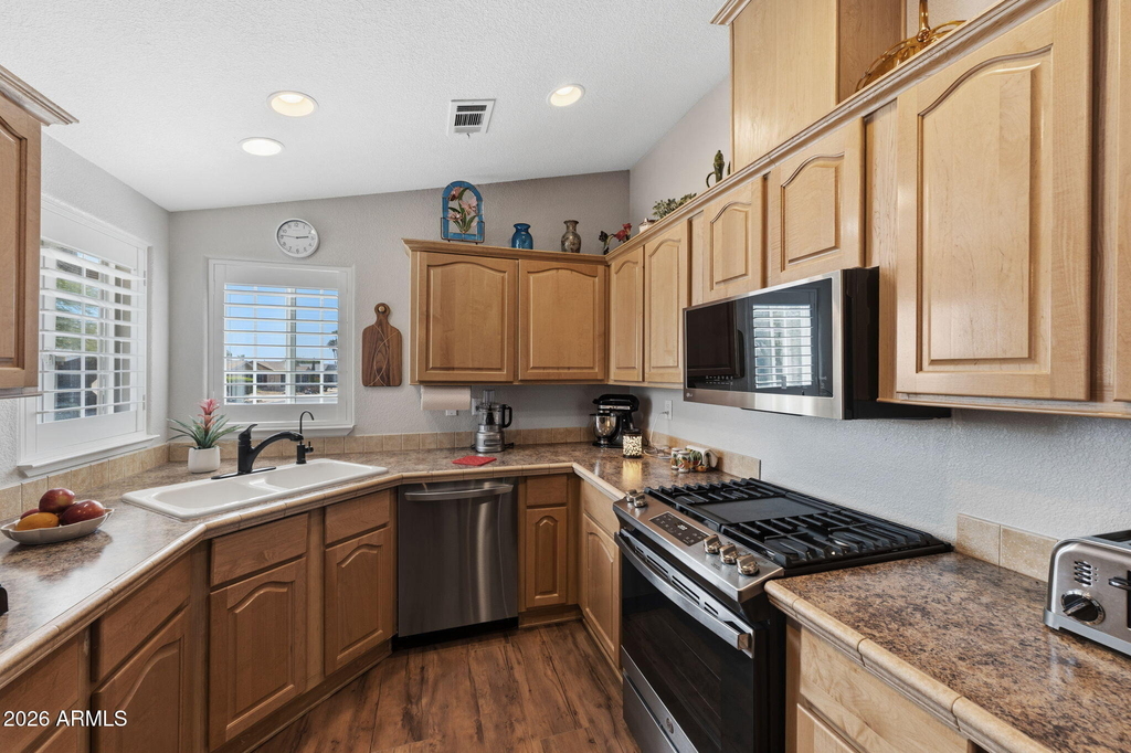 8840 E Sunland Avenue - Photo 10