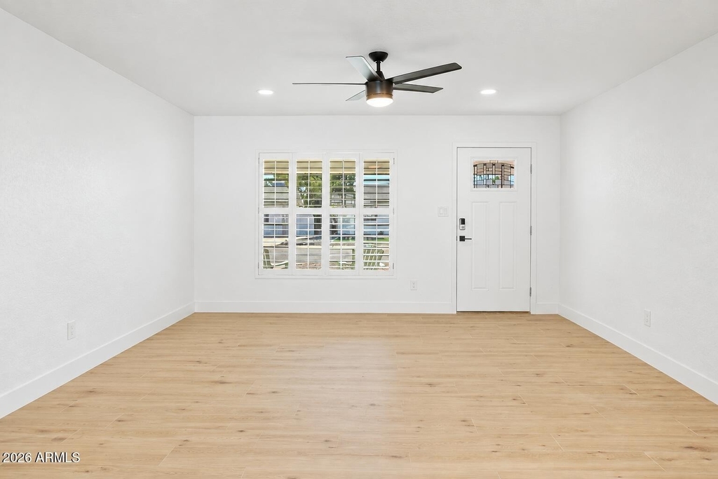 7616 E 3rd Street - Photo 4