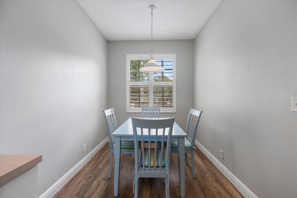 112 Lighthouse Circle - Photo 9