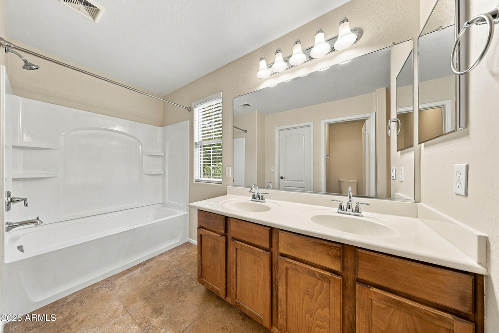 4081 E Oakland Street - Photo 19