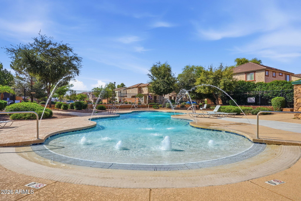 4081 E Oakland Street - Photo 33