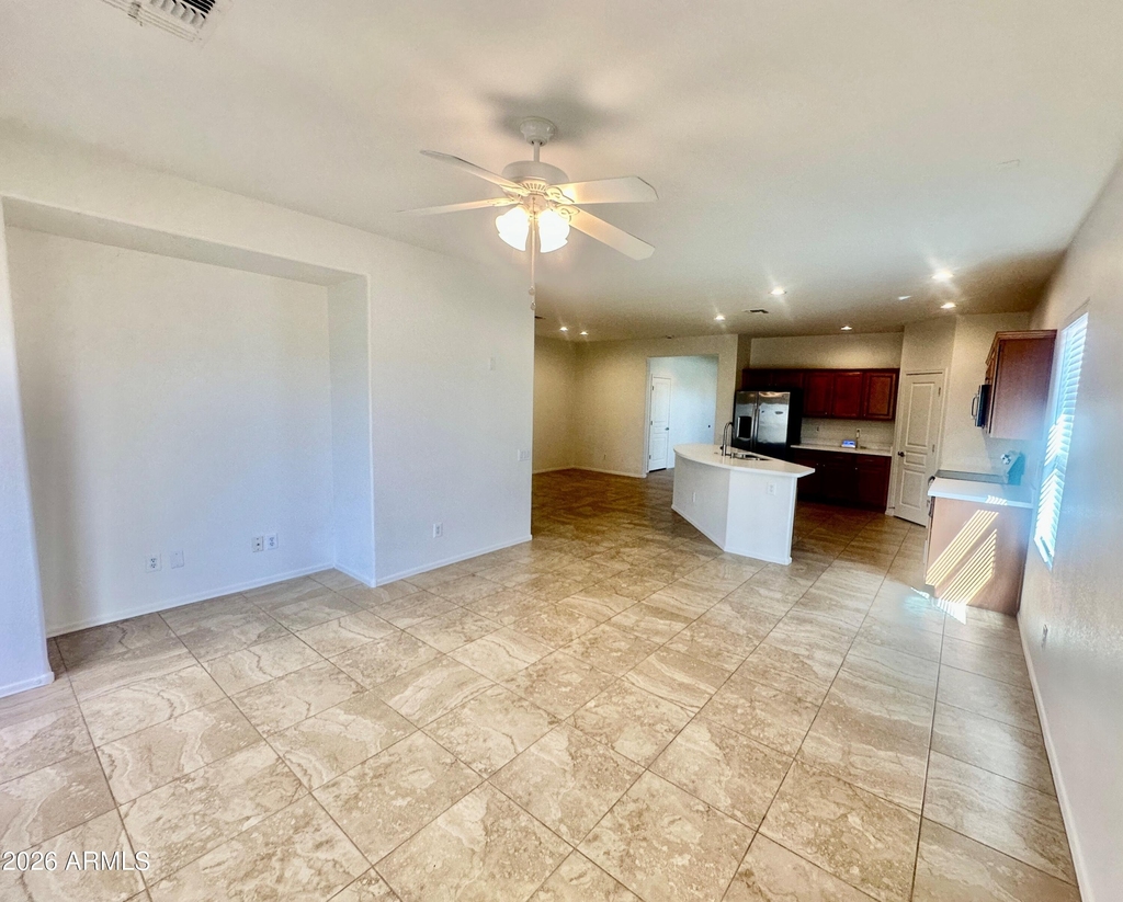 11709 W Sherman Street - Photo 1