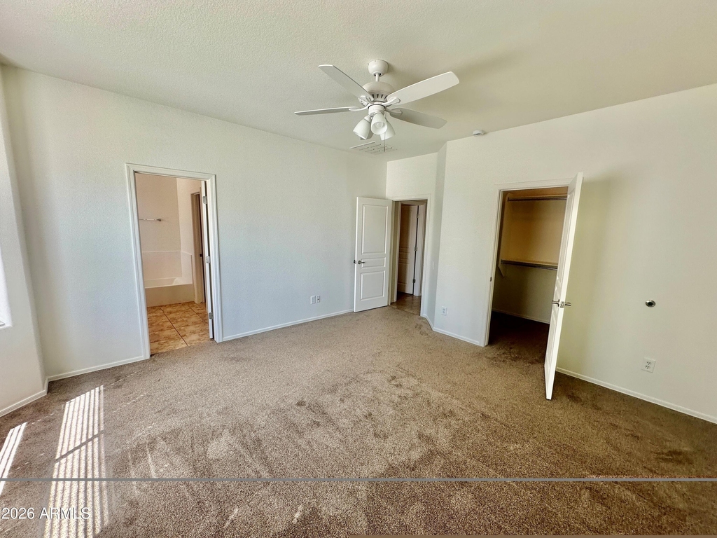 11709 W Sherman Street - Photo 6