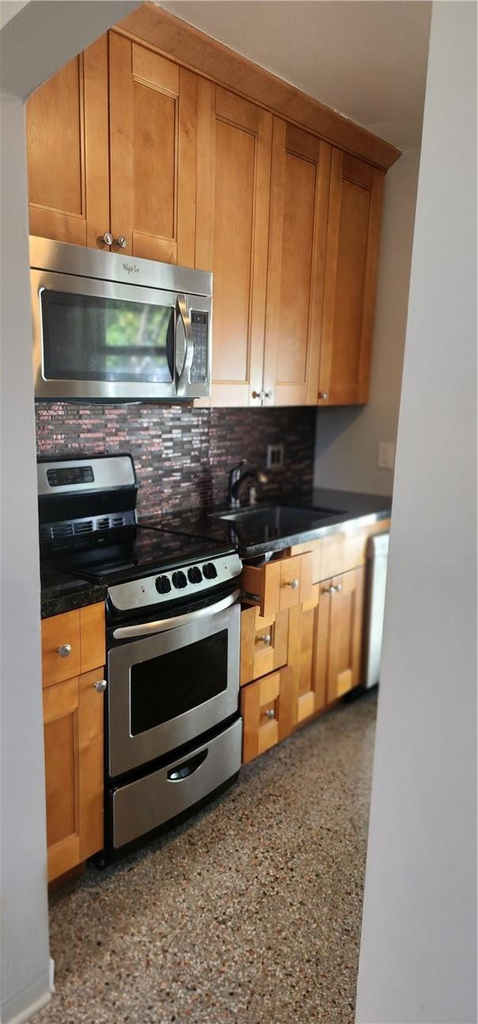 1313 Ne 16th Terrace - Photo 1