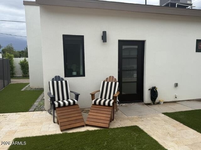 2303 E Weldon Avenue - Photo 1
