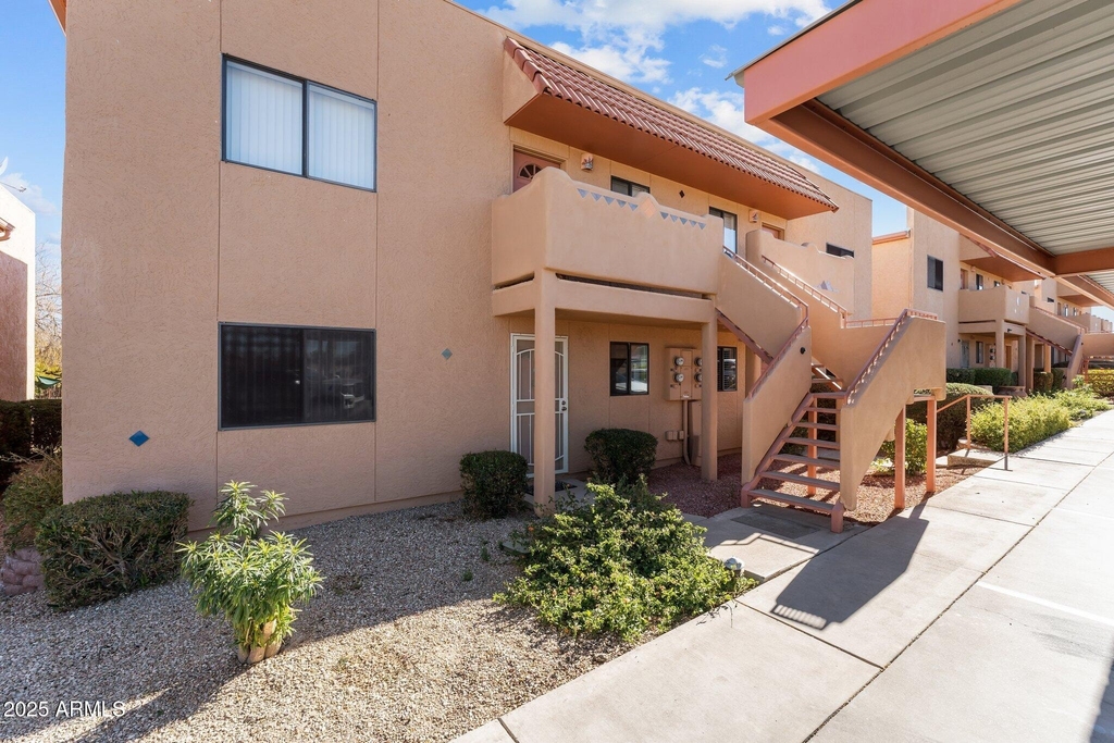 540 S West Road - Photo 16