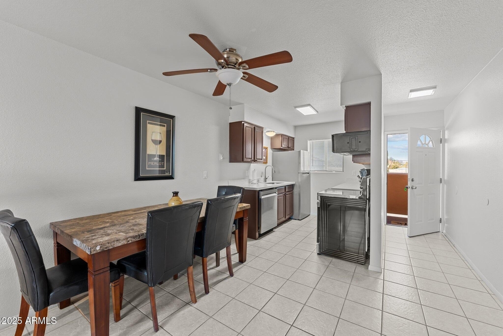 540 S West Road - Photo 4