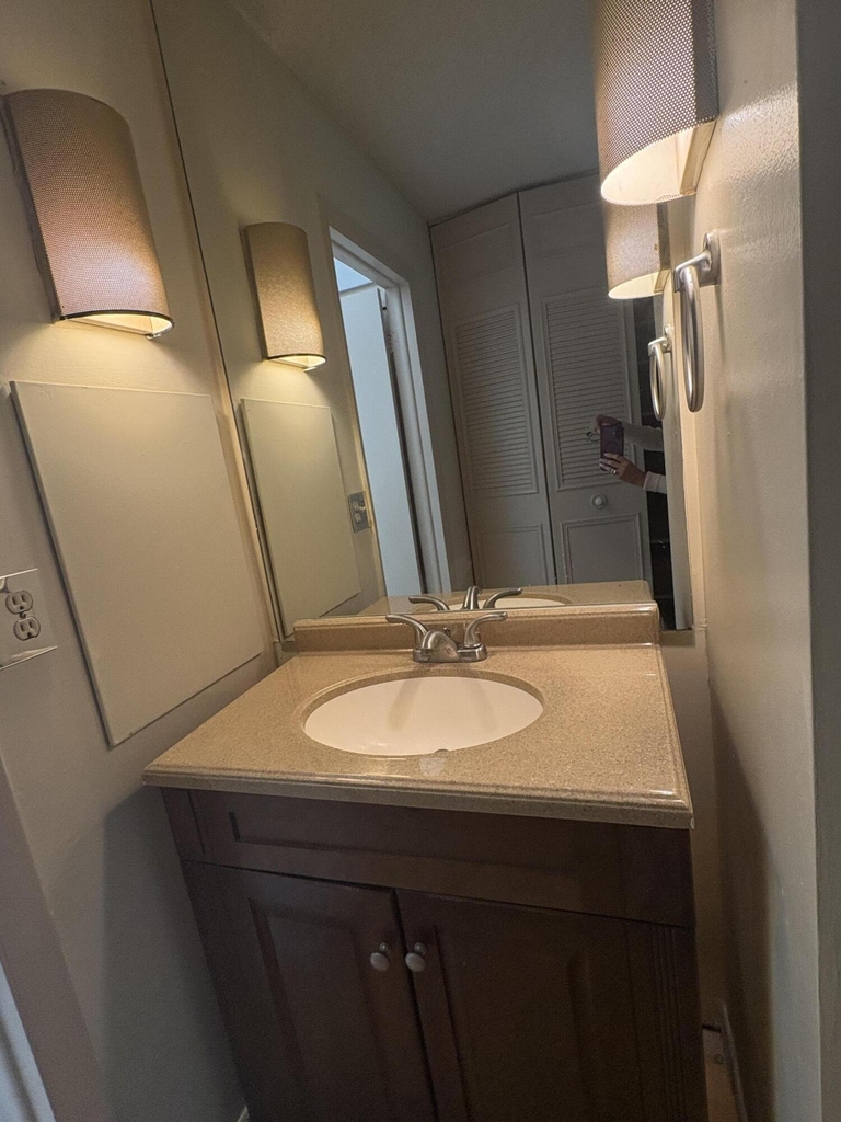 3660 Inverrary Drive - Photo 10