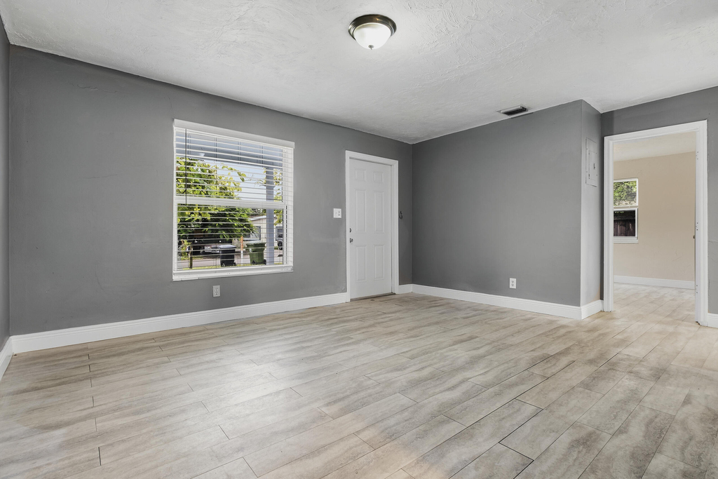 741 Nw 4th Avenue - Photo 9