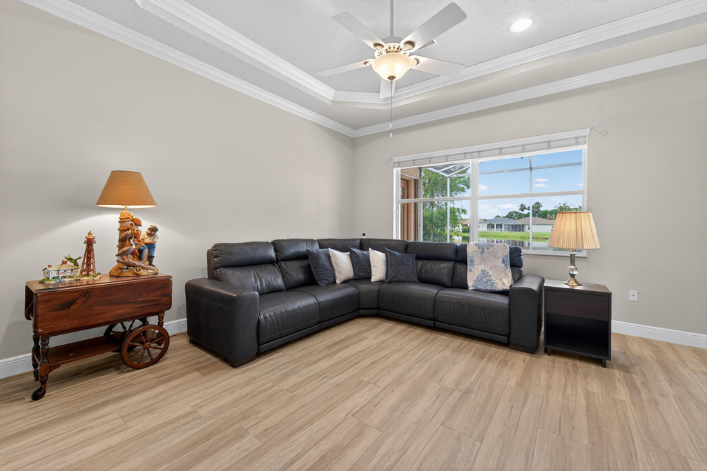 512 Sw Lake Manatee Way - Photo 10