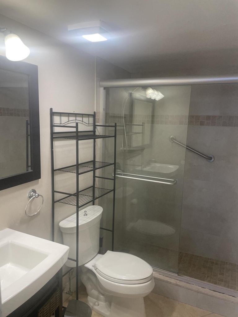 2900 Ne 30th Street - Photo 4