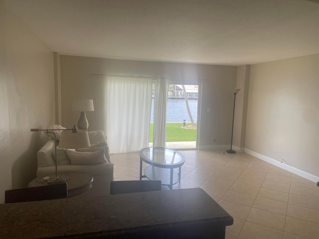 2900 Ne 30th Street - Photo 5