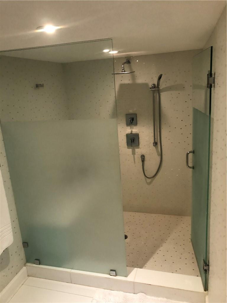 6423 Collins Avenue - Photo 39