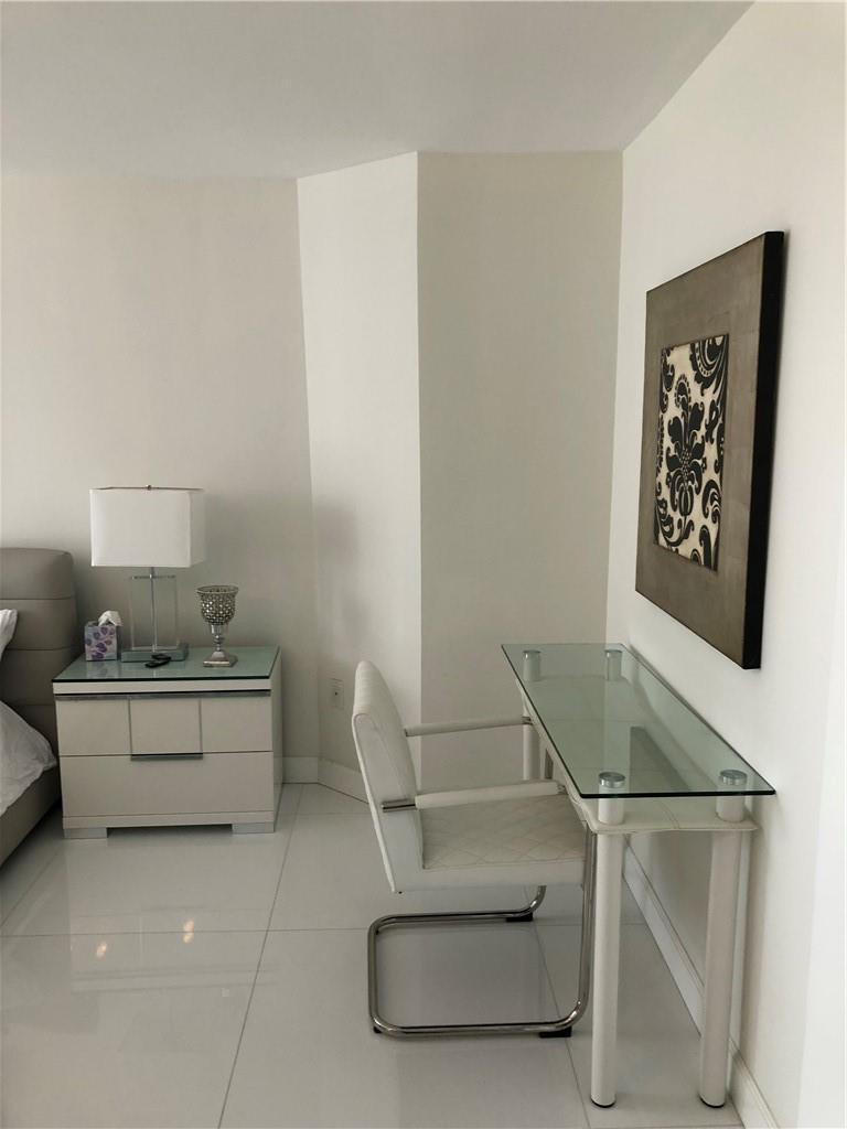 6423 Collins Avenue - Photo 34